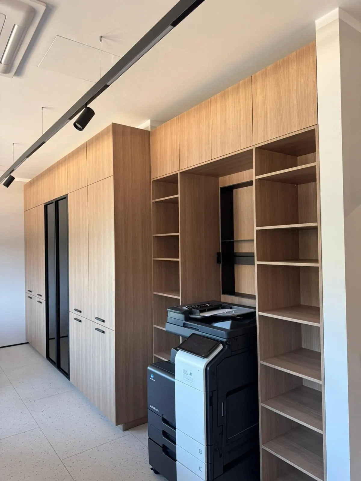Proiect birouri — poza 7