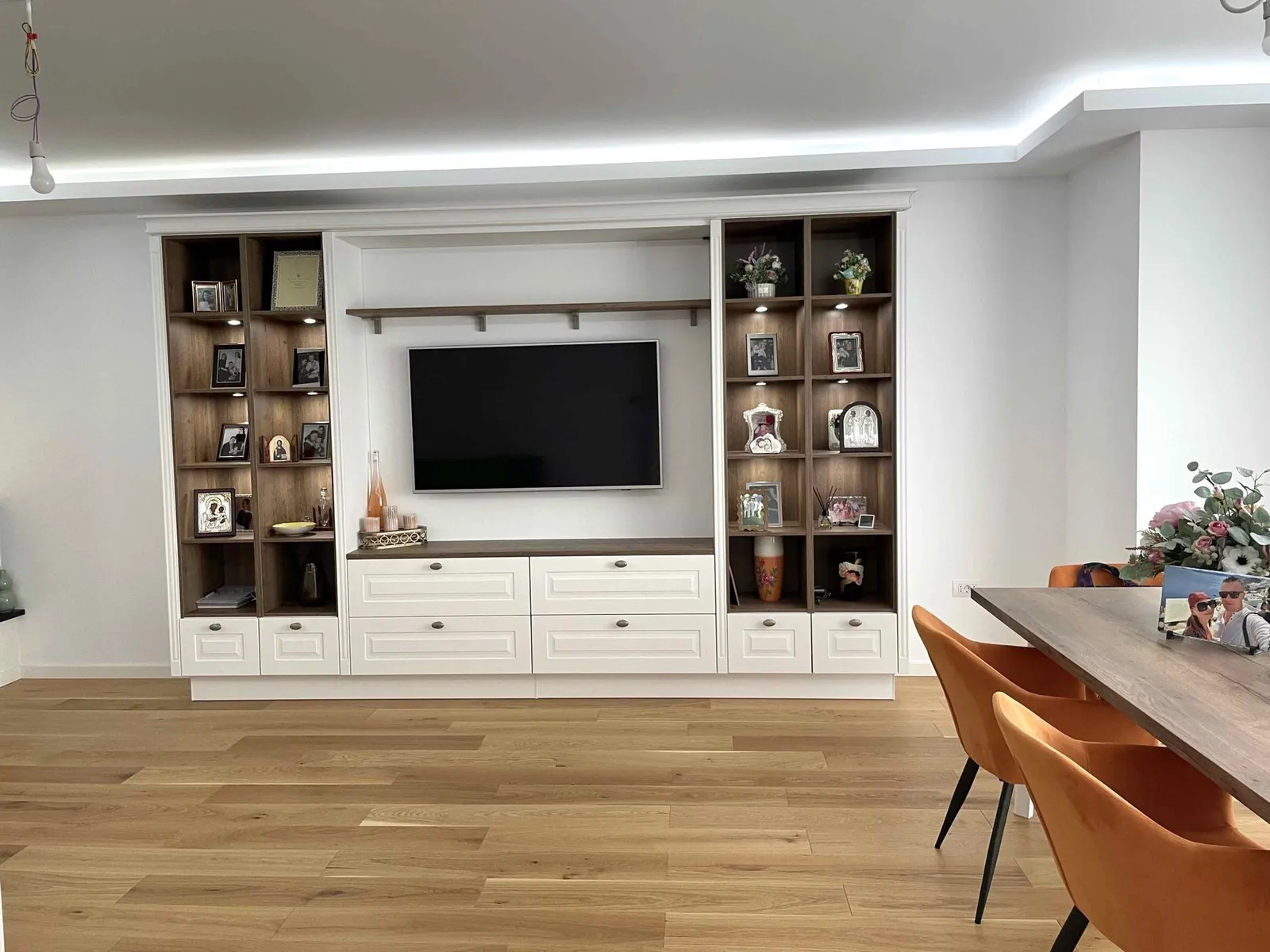 Frame Lack — alb, proiect Burdujeni, Suceava