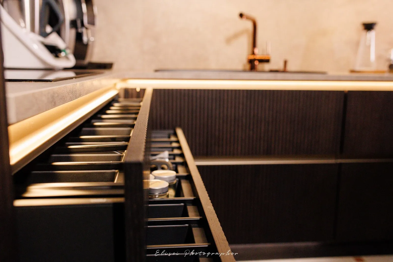 nolteneo — neolodge, blackened oak, grooved & soft lack caramel — poza 11
