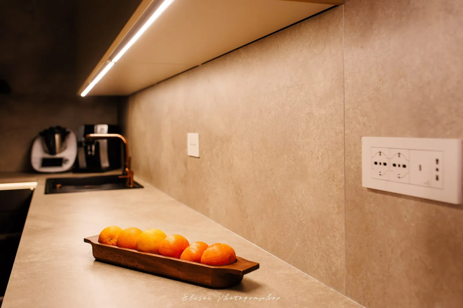 nolteneo — neolodge, blackened oak, grooved & soft lack caramel — poza 12