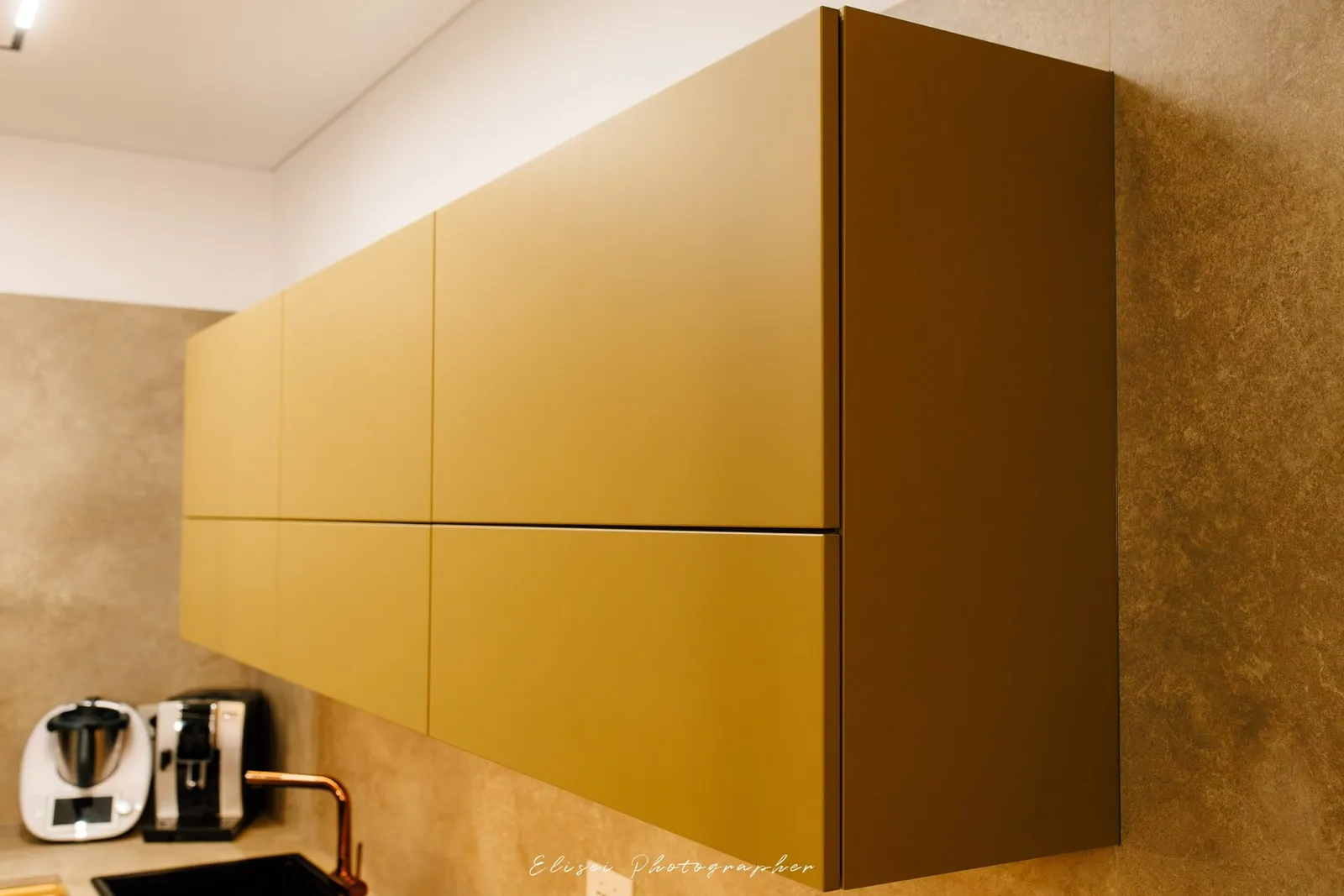 nolteneo — neolodge, blackened oak, grooved & soft lack caramel — poza 2