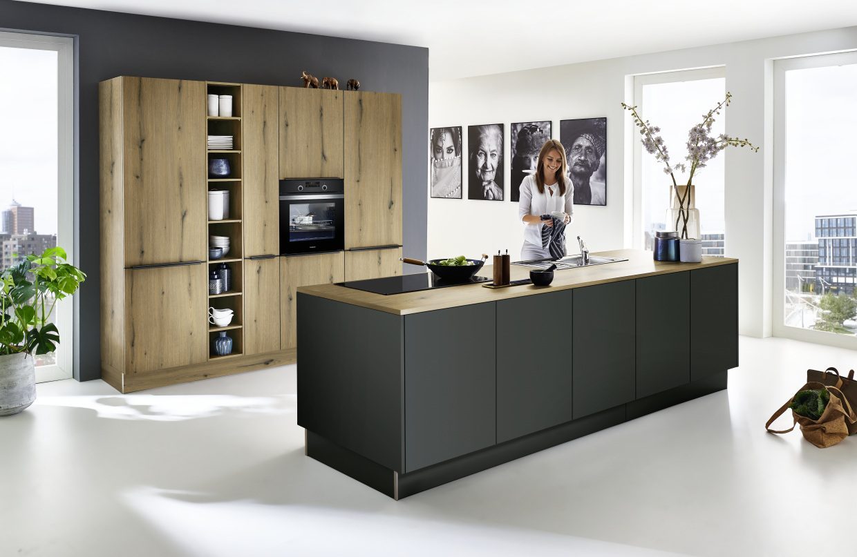 Soft Lack Black Softmatt cu Manhattan volcanic oak