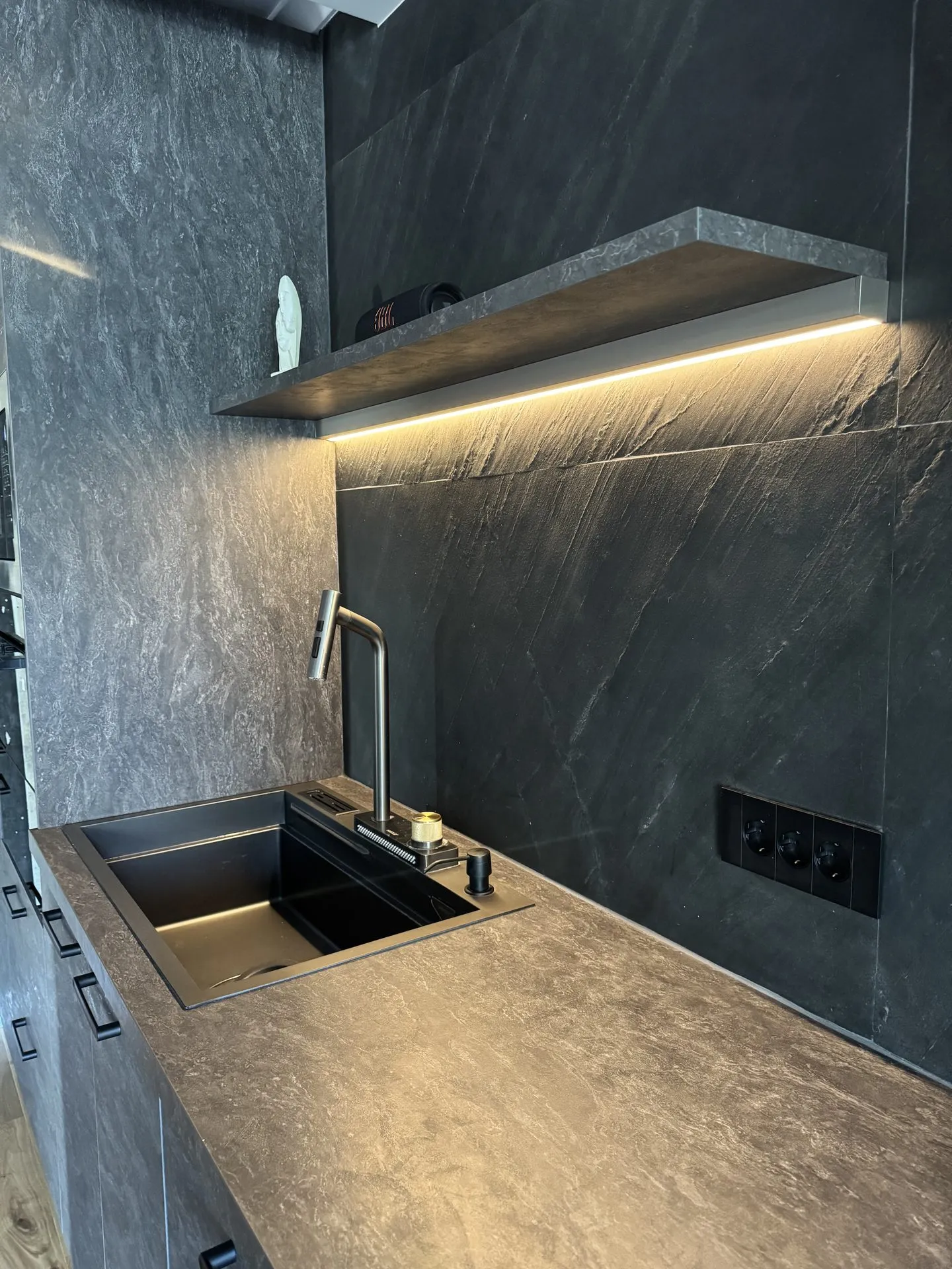 Stone — basalt — poza 5